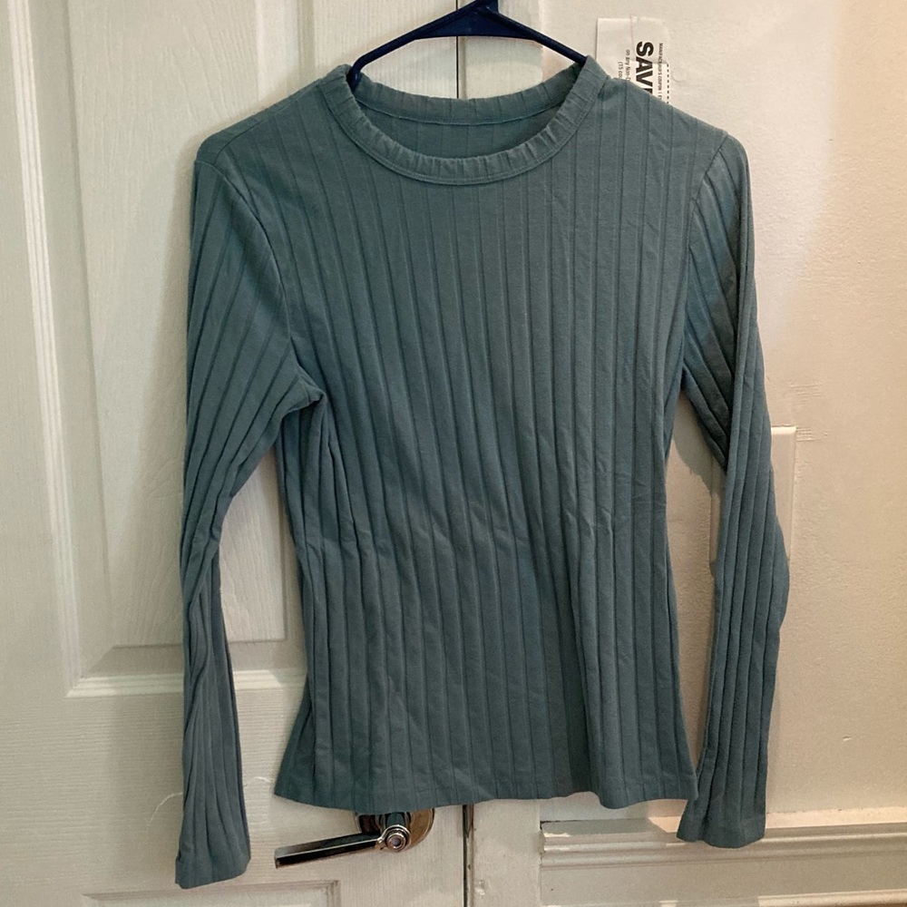 A new day top size S
